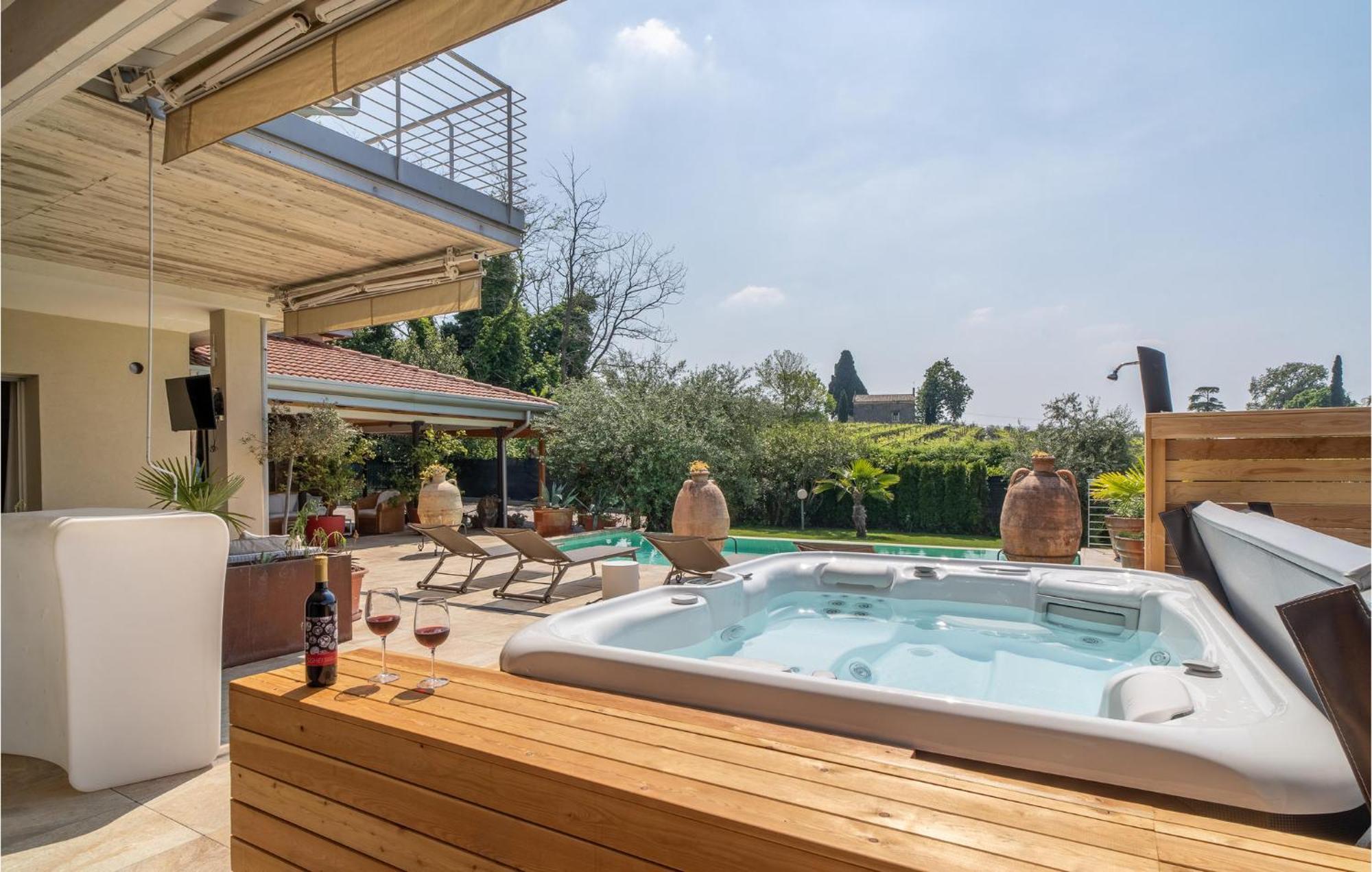3 Bedroom Nice Home In Lazise Vr ภายนอก รูปภาพ